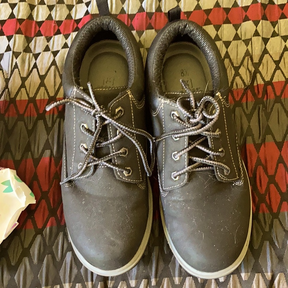Work shoes